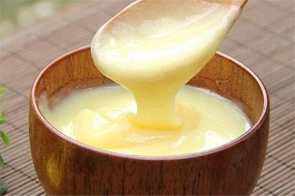 蜂王漿保質(zhì)期多久 蜂王漿怎么看是否過期 蜂王漿保質(zhì)期多久 蜂王漿怎么看是否過期