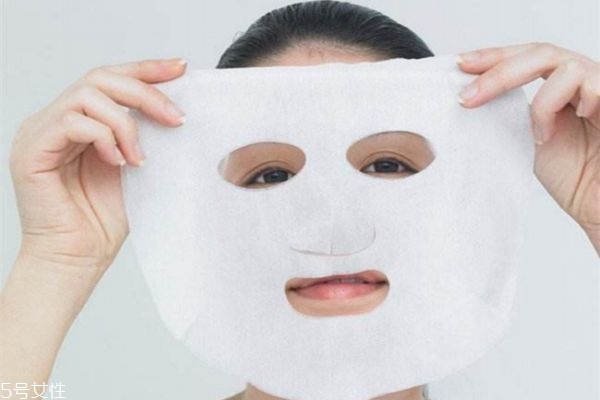 一天中什么時(shí)候敷面膜效果最好 敷面膜的正常周期 一天中什么時(shí)候敷面膜效果最好 敷面膜的正常周期