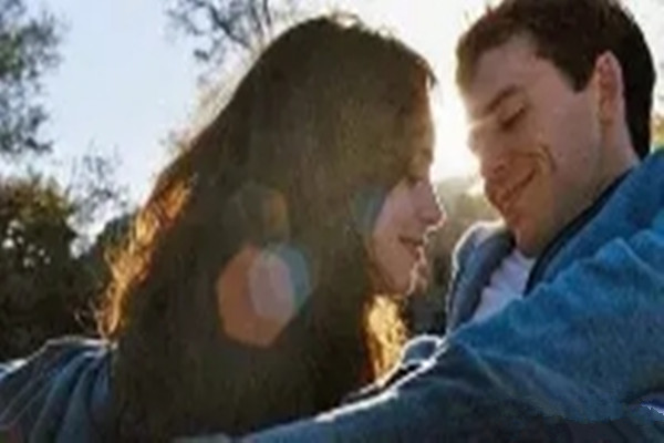 女生談戀愛該知道哪些事 聰明女生的正確戀愛觀 女生談戀愛該知道哪些事 聰明女生的正確戀愛觀