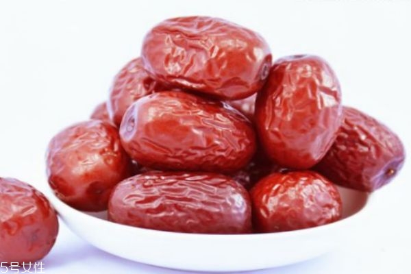 灰棗的生長(zhǎng)環(huán)境怎么樣呢 灰棗主要產(chǎn)自哪里呢