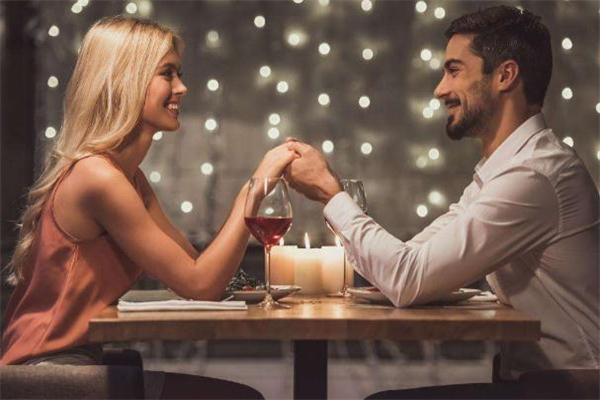 第一次約會男生要接女生嗎 第一次約會要開車去接嗎 第一次約會男生要接女生嗎 第一次約會要開車去接嗎