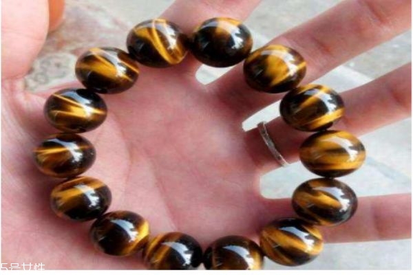 虎睛石應(yīng)該怎么保養(yǎng)呢 虎睛石的市場(chǎng)價(jià)格怎么樣呢 虎睛石應(yīng)該怎么保養(yǎng)呢 虎睛石的市場(chǎng)價(jià)格怎么樣呢