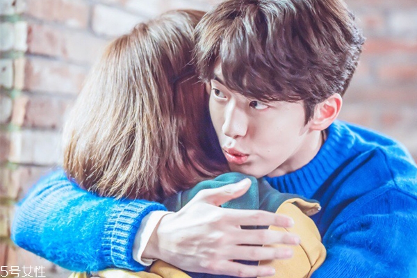 如何倒追男生 如何讓喜歡的男生喜歡自己 如何倒追男生 如何讓喜歡的男生喜歡自己