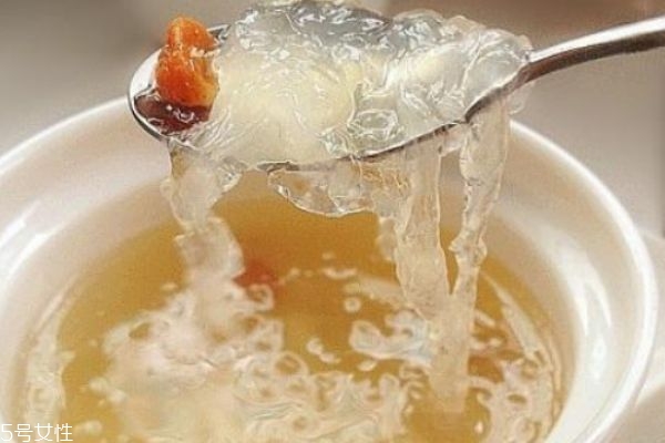 什么是燕窩呢 燕窩有什么營(yíng)養(yǎng)價(jià)值呢