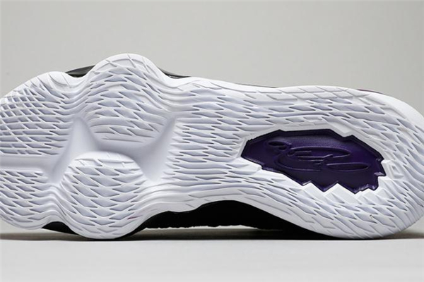 耐克詹姆斯17代開箱測(cè)評(píng) lbj17實(shí)物開箱報(bào)告 耐克詹姆斯17代開箱測(cè)評(píng) lbj17實(shí)物開箱報(bào)告