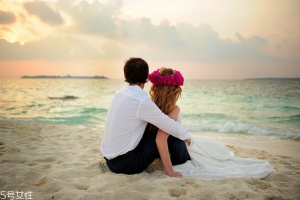 談戀愛可以一起做哪些事 剛戀愛的情侶應(yīng)該怎么相處 談戀愛可以一起做哪些事 剛戀愛的情侶應(yīng)該怎么相處