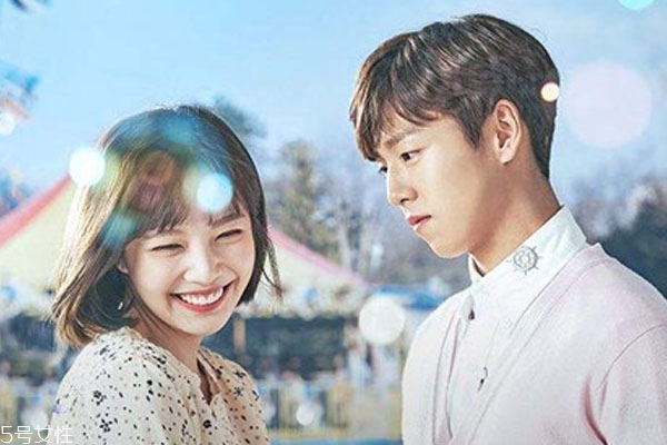 為什么畢業(yè)季是分手季 如何避免畢業(yè)分手 為什么畢業(yè)季是分手季 如何避免畢業(yè)分手