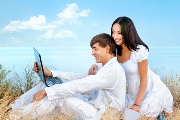 父母不同意的愛情該堅(jiān)持嗎 女方父母不同意我們在一起怎么辦