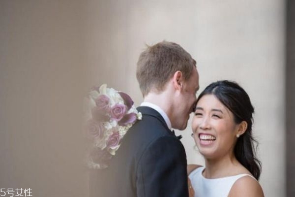 談戀愛的時候叫男朋友什么 談戀愛的時候叫老公合適嗎 談戀愛的時候叫男朋友什么 談戀愛的時候叫老公合適嗎