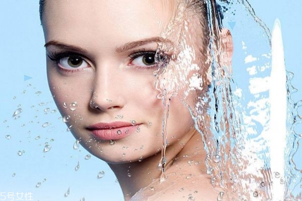 干性皮膚如何補(bǔ)水 干性皮膚補(bǔ)水方法 干性皮膚如何補(bǔ)水 干性皮膚補(bǔ)水方法