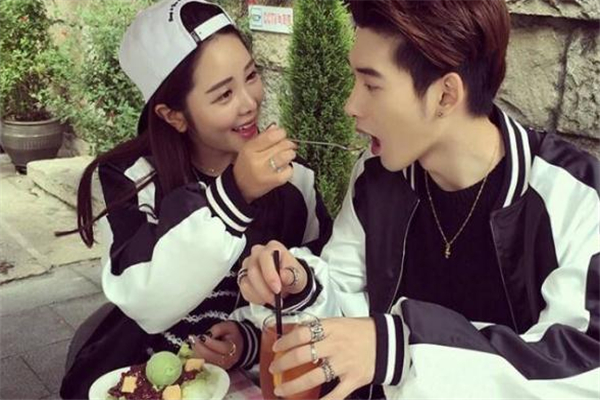 怎么跟剛認識的女生聊天 怎么跟剛加微信的女孩聊天 怎么跟剛認識的女生聊天 怎么跟剛加微信的女孩聊天