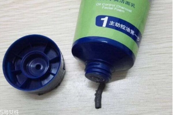 丁家宜是一個怎么樣的品牌呢 丁家宜是哪個國家的呢 丁家宜是一個怎么樣的品牌呢 丁家宜是哪個國家的呢