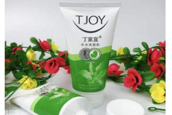 丁家宜適合什么年齡人群呢 丁家宜的明星產(chǎn)品有什么呢 丁家宜適合什么年齡人群呢 丁家宜的明星產(chǎn)品有什么呢