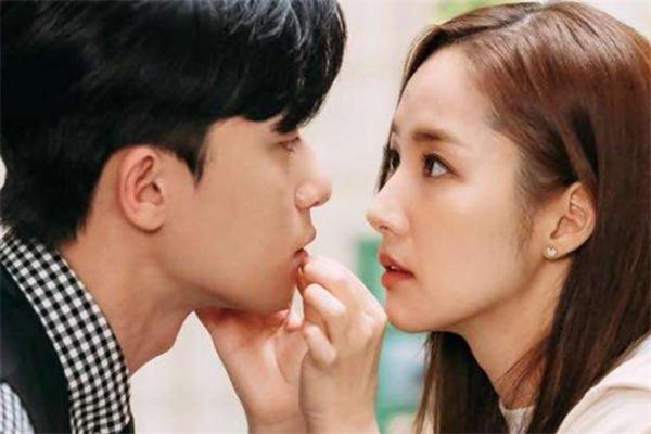 女生說我去吃飯了怎么回復(fù) 女生說去吃飯就消失了怎么辦 女生說我去吃飯了怎么回復(fù) 女生說去吃飯就消失了怎么辦