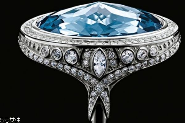 什么是尖晶石呢 尖晶石有什么作用呢 什么是尖晶石呢 尖晶石有什么作用呢