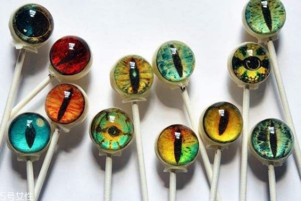 什么是石英貓眼呢 石英貓眼有什么作用呢 什么是石英貓眼呢 石英貓眼有什么作用呢