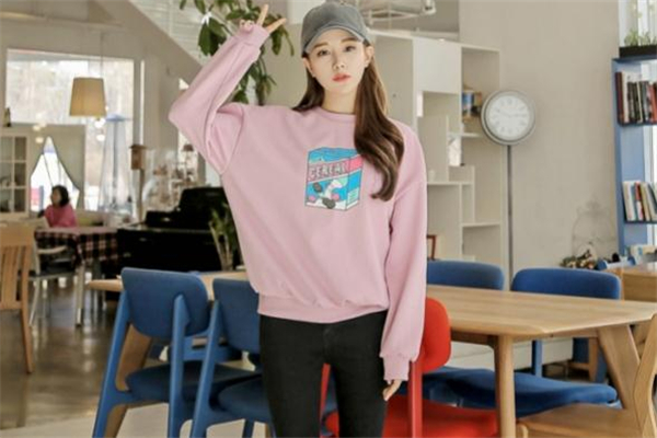 粉色衛(wèi)衣配什么褲子好看 粉色衛(wèi)衣搭配褲子圖片 粉色衛(wèi)衣配什么褲子好看 粉色衛(wèi)衣搭配褲子圖片