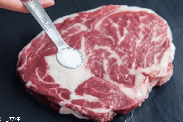 煎肉眼牛排的幾個(gè)要點(diǎn) 關(guān)于牛排的知識(shí)點(diǎn) 煎肉眼牛排的幾個(gè)要點(diǎn) 關(guān)于牛排的知識(shí)點(diǎn)