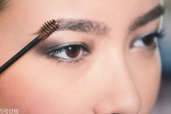 粉墨眉是什么 粉墨眉適合哪些人 粉墨眉是什么 粉墨眉適合哪些人