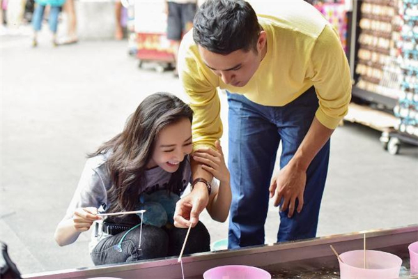 男朋友不浪漫怎么辦 怎么讓男朋友變得浪漫 男朋友不浪漫怎么辦 怎么讓男朋友變得浪漫