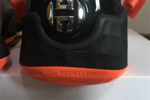 阿迪達斯哈登4黑銀開箱測評 哈登4和哈登2哪個舒服 阿迪達斯哈登4黑銀開箱測評 哈登4和哈登2哪個舒服