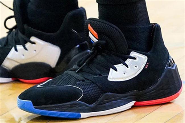 阿迪達斯哈登4黑銀開箱測評 哈登4和哈登2哪個舒服 阿迪達斯哈登4黑銀開箱測評 哈登4和哈登2哪個舒服