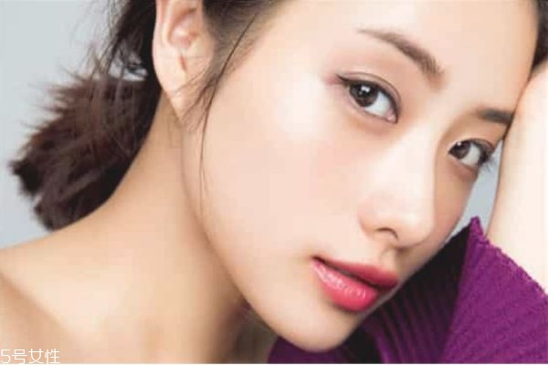 川字紋怎么去除 川字紋玻尿酸注射方法 川字紋怎么去除 川字紋玻尿酸注射方法