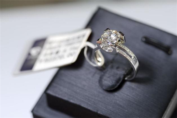 金伯利是什么檔次 金伯利鉆石是大牌子嗎 金伯利是什么檔次 金伯利鉆石是大牌子嗎