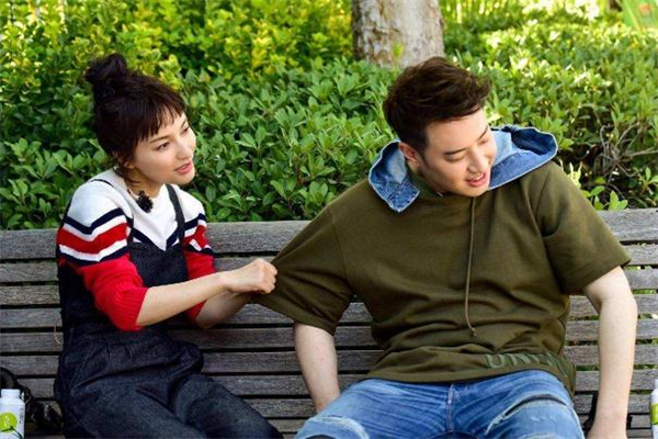 男女關(guān)系發(fā)展有幾個(gè)階段 男女關(guān)系發(fā)展太快好嗎 男女關(guān)系發(fā)展有幾個(gè)階段 男女關(guān)系發(fā)展太快好嗎