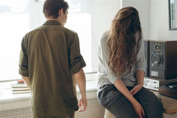 男人出軌是什么心理 男人出軌是怎么想的 男人出軌是什么心理 男人出軌是怎么想的