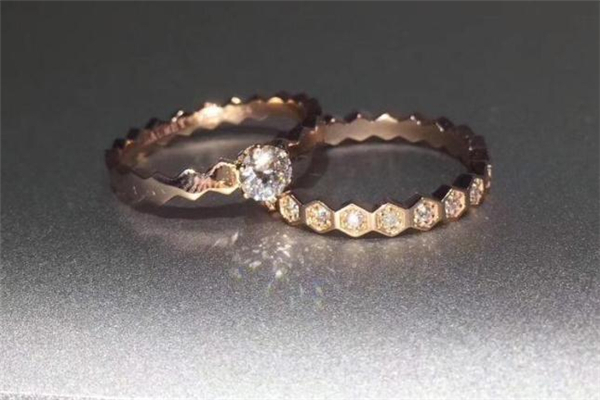 尚美巴黎蜂巢戒指價(jià)格 尚美巴黎蜂巢戒指寓意 尚美巴黎蜂巢戒指價(jià)格 尚美巴黎蜂巢戒指寓意