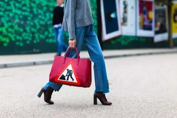 包包和衣服怎么搭配顏色 包包和衣服搭配技巧 包包和衣服怎么搭配顏色 包包和衣服搭配技巧