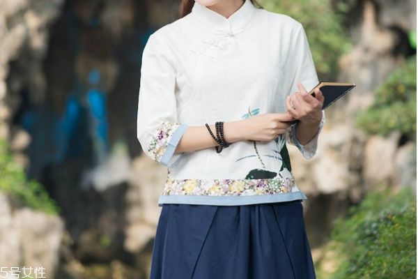 唐裝有什么種類呢 古代唐裝好穿嗎 唐裝有什么種類呢 古代唐裝好穿嗎