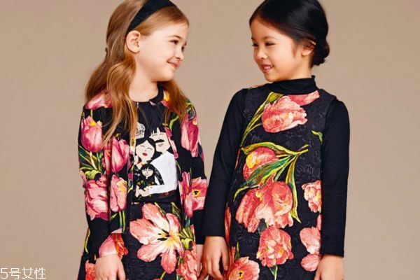 杜嘉班納是怎么樣的品牌呢 杜嘉班納是哪個(gè)國(guó)家的呢 杜嘉班納是怎么樣的品牌呢 杜嘉班納是哪個(gè)國(guó)家的呢