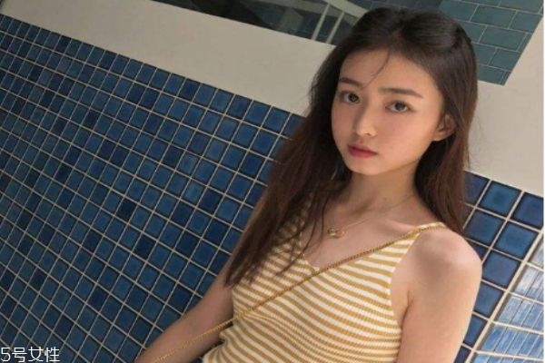 男生對(duì)你有好感的征兆 他開(kāi)始對(duì)你動(dòng)心的表現(xiàn) 男生對(duì)你有好感的征兆 他開(kāi)始對(duì)你動(dòng)心的表現(xiàn)