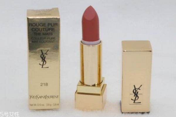 秋季流行的口紅顏色有什么呢 秋季應(yīng)該怎么涂口紅呢 秋季流行的口紅顏色有什么呢 秋季應(yīng)該怎么涂口紅呢