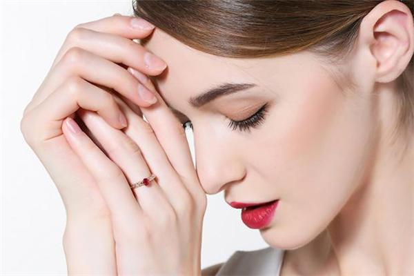 enzo和周大生哪個好 enzo和周大生哪個貴 enzo和周大生哪個好 enzo和周大生哪個貴