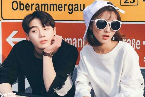 有女友的男生可以追嗎 追有女朋友的男生攻略 有女友的男生可以追嗎 追有女朋友的男生攻略