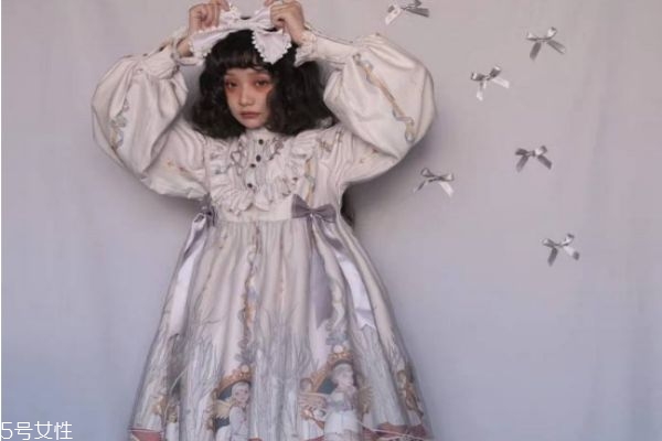 洛麗塔怎么穿搭 洛麗塔有哪些流行穿法 洛麗塔怎么穿搭 洛麗塔有哪些流行穿法