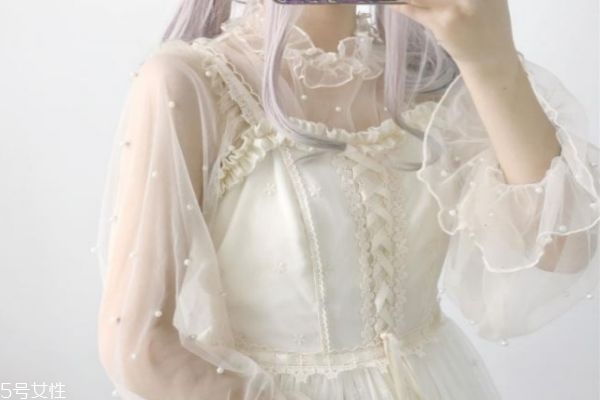 洛麗塔怎么穿搭 洛麗塔有哪些流行穿法 洛麗塔怎么穿搭 洛麗塔有哪些流行穿法