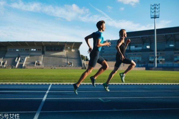 跑步肚子痛是什么原因?跑步肚子痛怎么辦 跑步肚子痛是什么原因?跑步肚子痛怎么辦