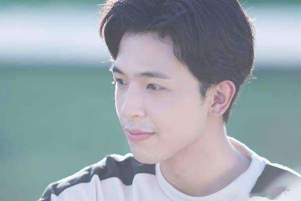 心疼你的男生是怎樣的 心疼你的男生有什么表現(xiàn) 心疼你的男生是怎樣的 心疼你的男生有什么表現(xiàn)