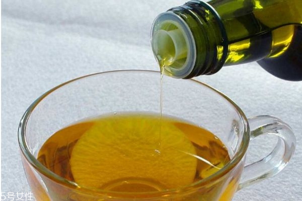 麻油可以怎么吃呢 孕婦可以吃麻油嗎 麻油可以怎么吃呢 孕婦可以吃麻油嗎