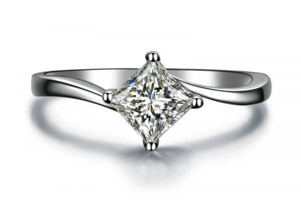 70分的裸鉆要多少錢 70分裸鉆和一克拉對比的區(qū)別 70分的裸鉆要多少錢 70分裸鉆和一克拉對比的區(qū)別