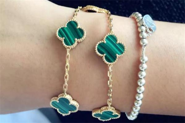 梵克雅寶五花手鏈多少錢 梵克雅寶五花手鏈專柜價(jià)格 梵克雅寶五花手鏈多少錢 梵克雅寶五花手鏈專柜價(jià)格