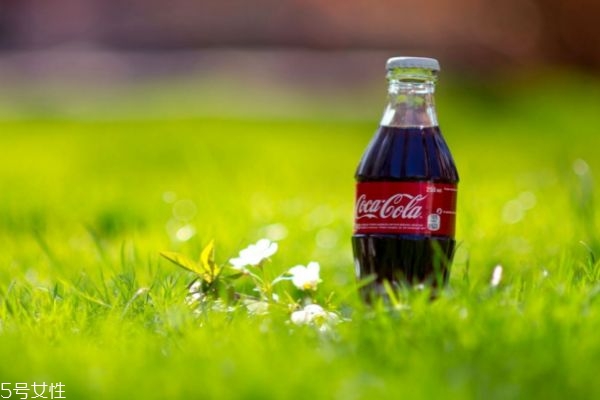 減肥可以喝可樂嗎 可樂的熱量高嗎 減肥可以喝可樂嗎 可樂的熱量高嗎