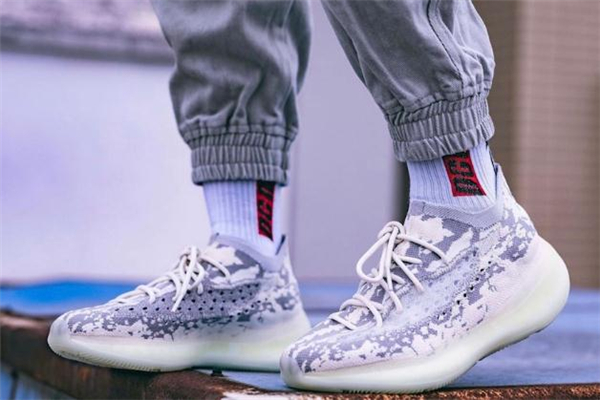 yeezy boost 380什么時候發(fā)售 椰子380多少錢 yeezy boost 380什么時候發(fā)售 椰子380多少錢