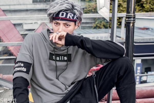 怎么讓男生主動(dòng)表白 5個(gè)小秘訣 怎么讓男生主動(dòng)表白 5個(gè)小秘訣