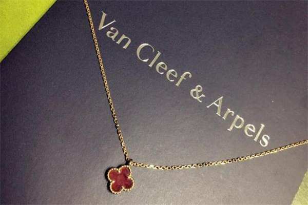 梵克雅寶在哪個(gè)國家最便宜 梵克雅寶哪里買最便宜 梵克雅寶在哪個(gè)國家最便宜 梵克雅寶哪里買最便宜