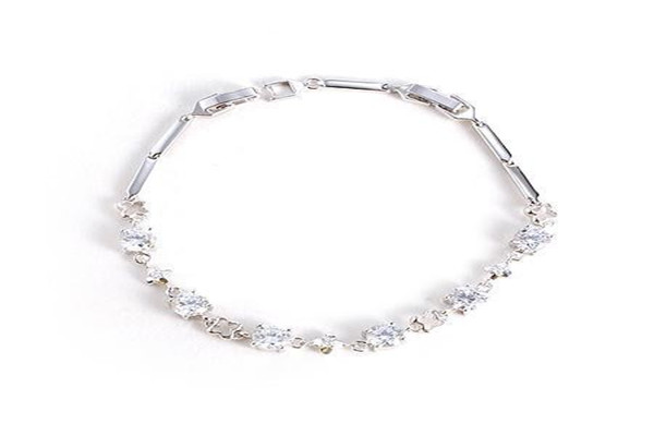 白金鉆石手鏈如何挑選 白金手鏈一般多少錢 白金鉆石手鏈如何挑選 白金手鏈一般多少錢